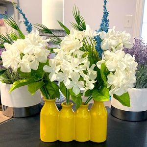 Small Flower Vase by Ashland 🎀